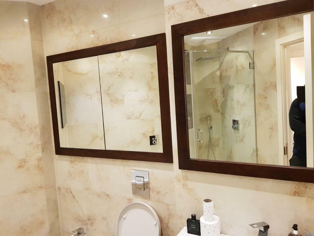 Heart Of Knightsbridge - Stunning Air Conditioned Apartment - 1 Minute Walk From Harrods Londyn Zewnętrze zdjęcie